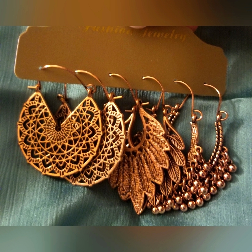 Set of 3 Delicate Rose Gold earrings.
